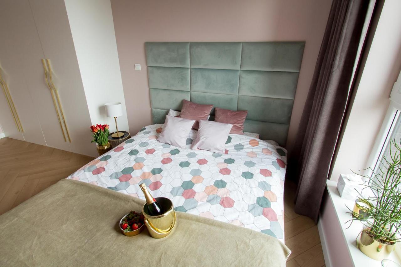 Nowy Apartment Przy Placu Szembeka Βαρσοβία Εξωτερικό φωτογραφία