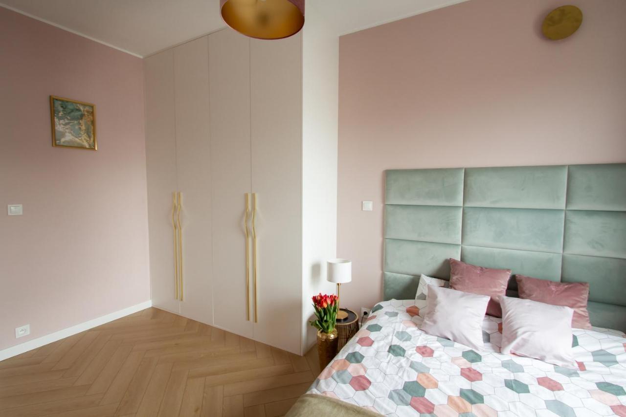 Nowy Apartment Przy Placu Szembeka Βαρσοβία Εξωτερικό φωτογραφία